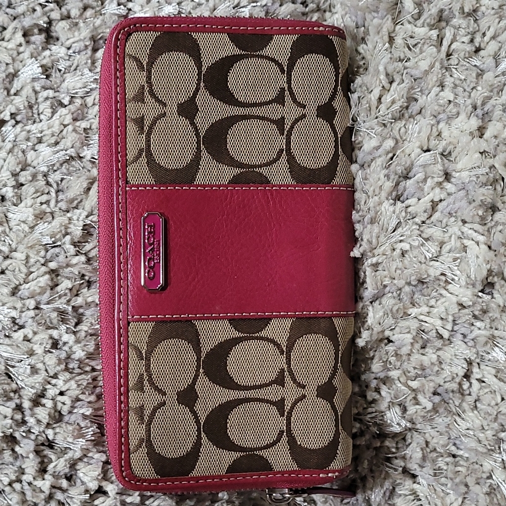 Coach Long Zip Around Wallet In Signature Canvas